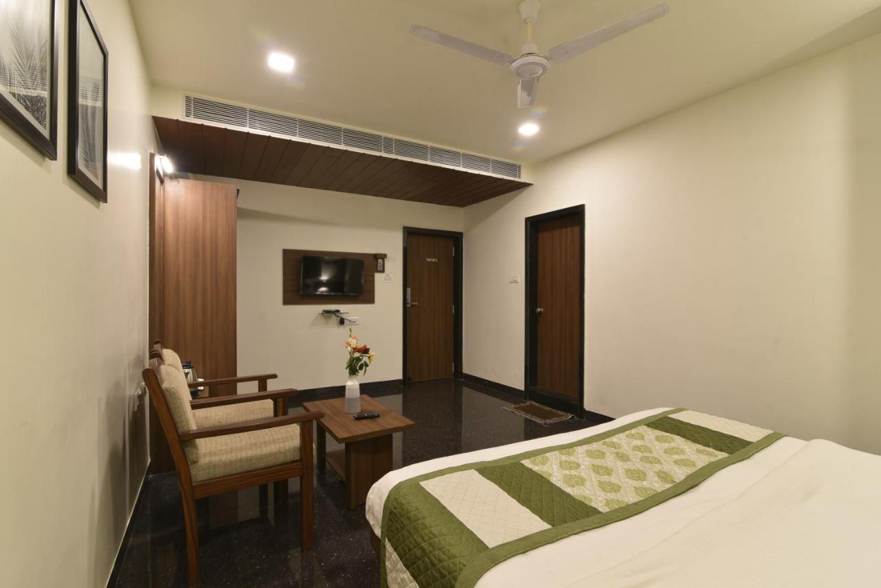 Hotel Clove Bijāpur Dış mekan fotoğraf