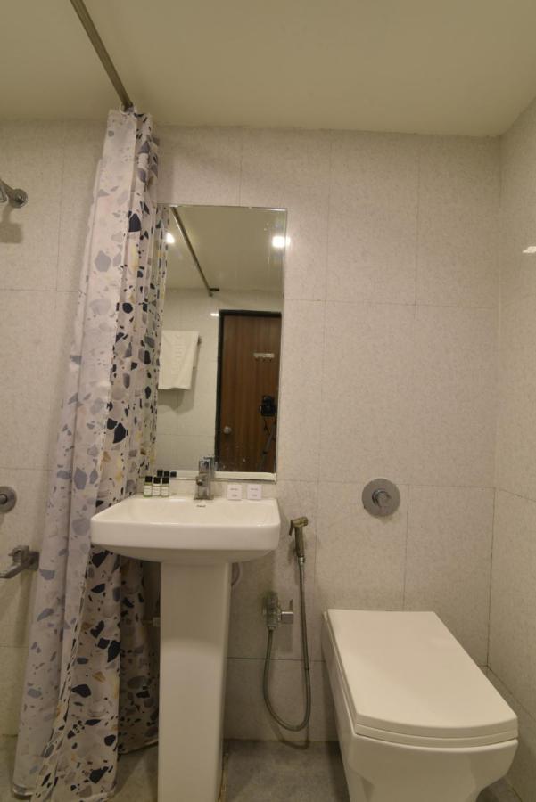 Hotel Clove Bijāpur Dış mekan fotoğraf