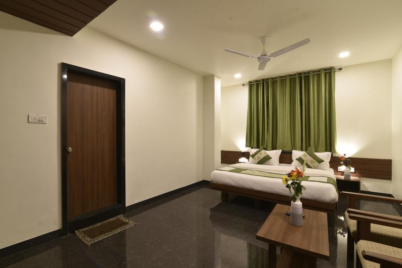 Hotel Clove Bijāpur Dış mekan fotoğraf