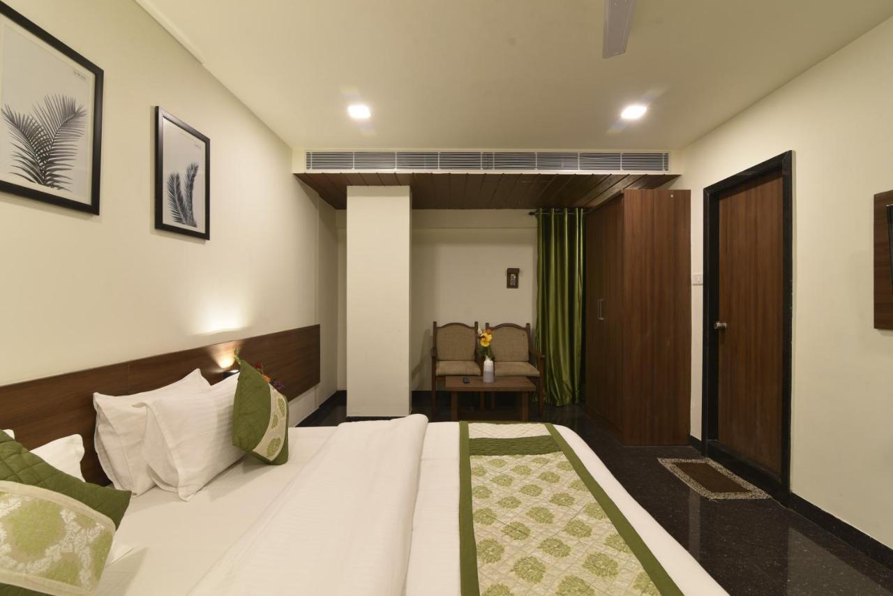 Hotel Clove Bijāpur Dış mekan fotoğraf