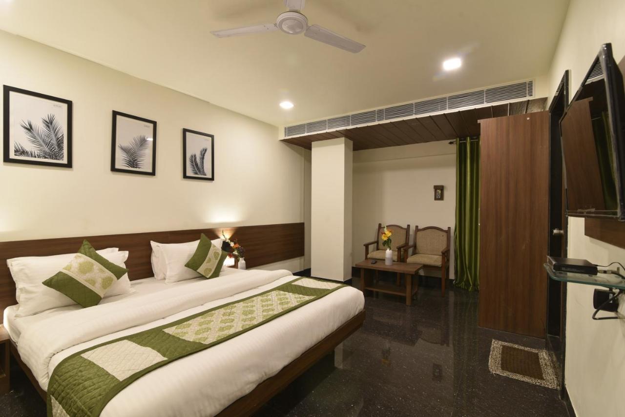 Hotel Clove Bijāpur Dış mekan fotoğraf