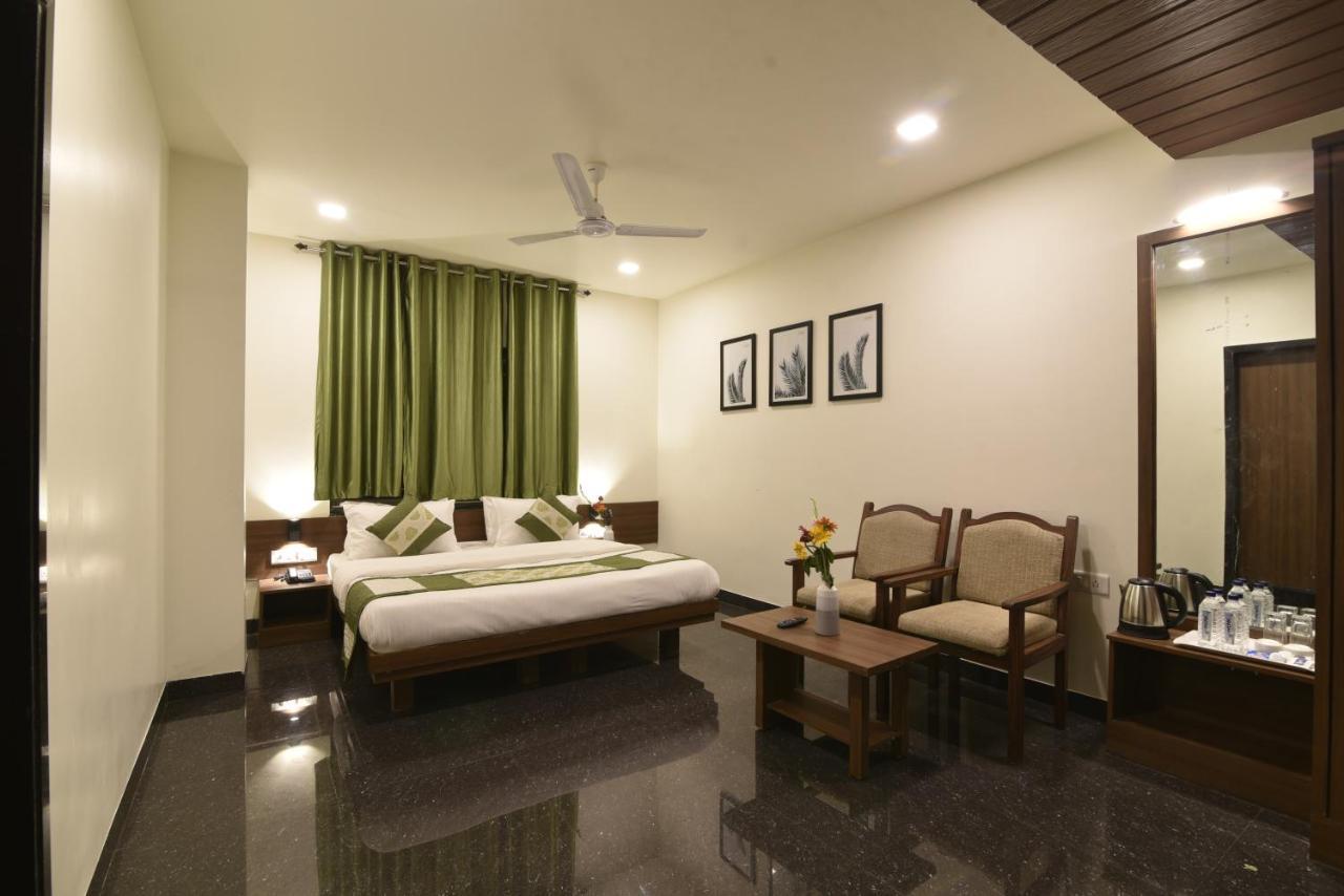Hotel Clove Bijāpur Dış mekan fotoğraf